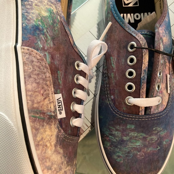 MoMA Monet Waterlilies Vans - Picture 3 of 9